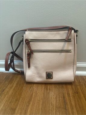 Dooney & Bourke Large Peyton Triple Zip Crossbody – Blush Pink – Brand New